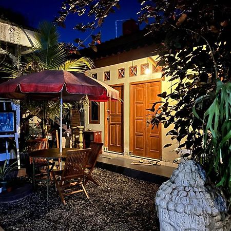 Rumah Pathuk Syariah Homestay Yogyakarta Exterior foto