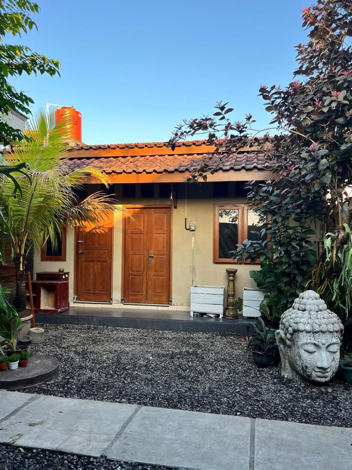 Rumah Pathuk Syariah Homestay Yogyakarta Exterior foto